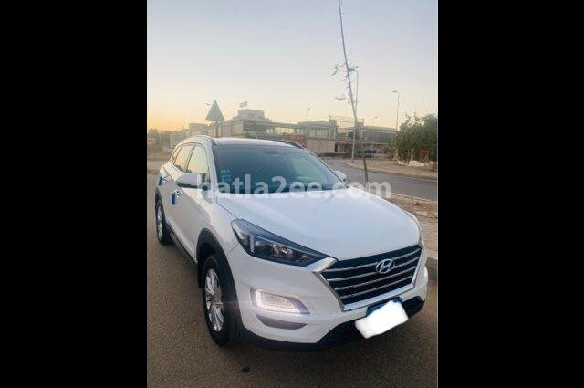 للبيع نيسان نادره وفريده من نوعها تعود ملكيتها للمغفور له الشيخ زايد بن سلطان أل نهيان موديل 1995