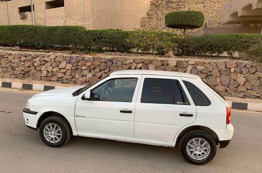 Pointer Volkswagen 2001 Heliopolis White 5621267 Car for sale Hatla2ee