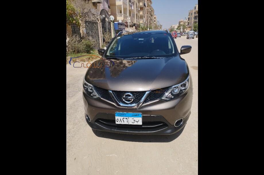 Qashqai Nissan 2017 Pyramids Gardens Bronze - Car sale : Hatla2ee