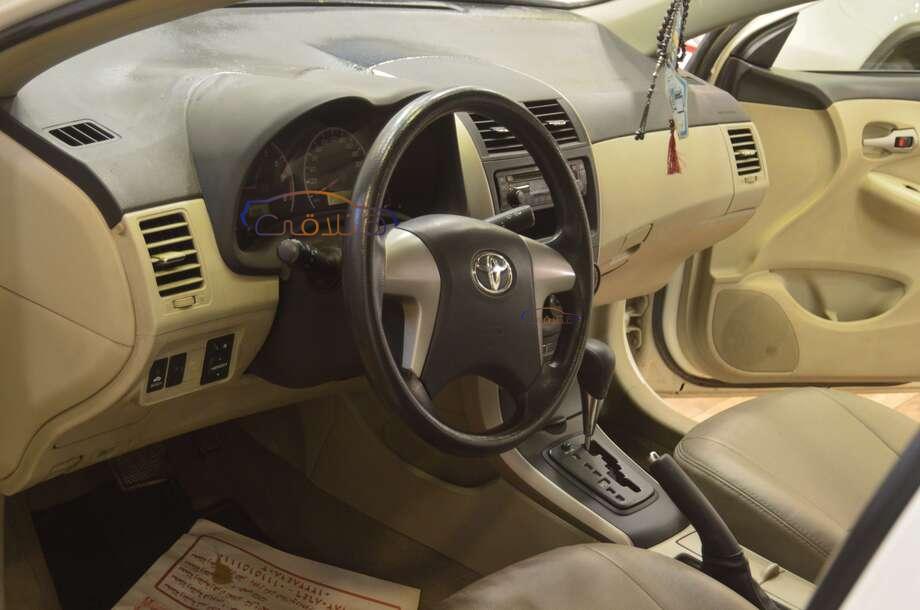 Corolla Toyota 2013 Zagazig White 6037485 - Car for sale : Hatla2ee