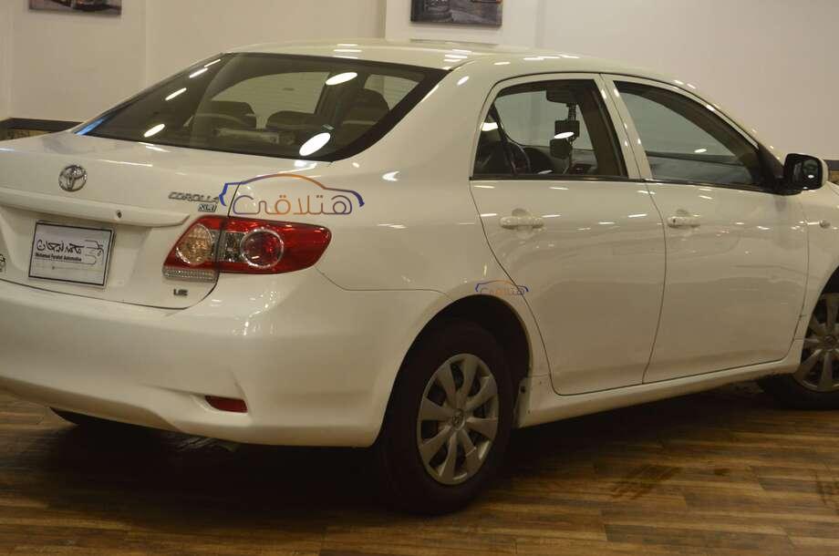 Corolla Toyota 2013 Zagazig White 6037485 - Car for sale : Hatla2ee