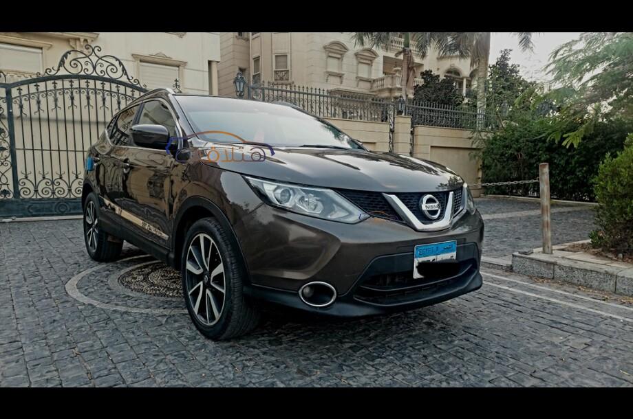 nissan qashqai brown