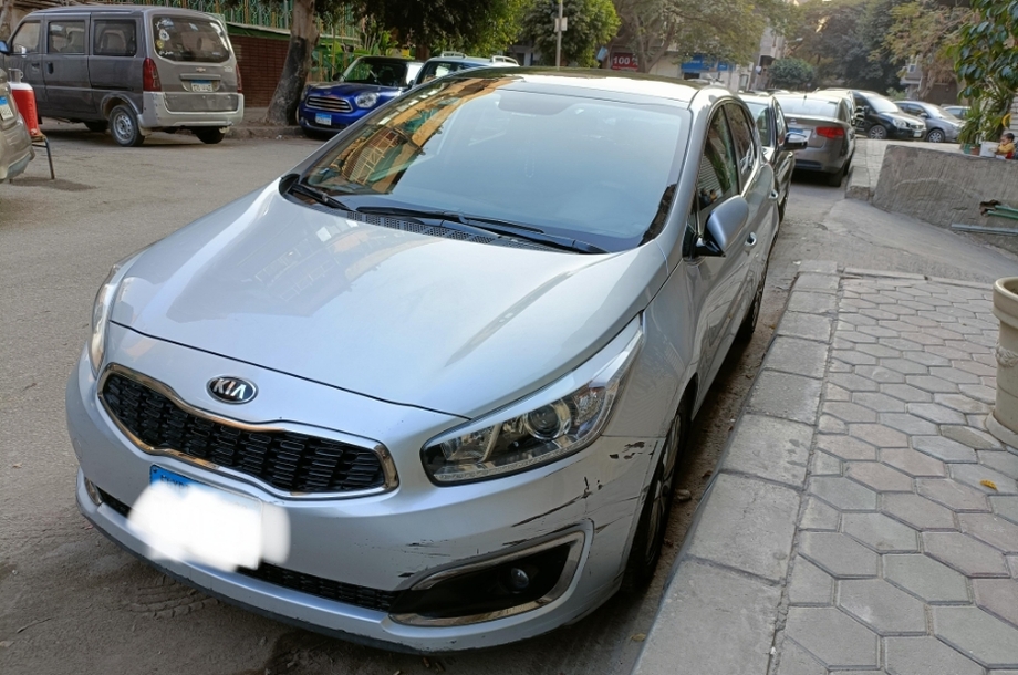 Ceed Kia 2017 Mohandessin Silver 6148040 - Car for sale : Hatla2ee