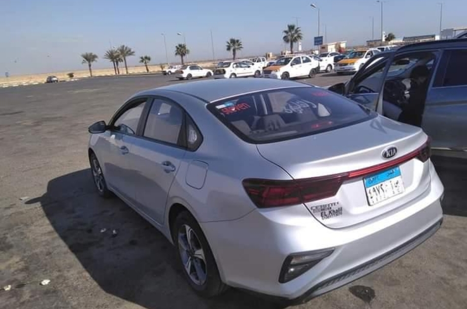 Grand Cerato Kia 2019 Sohag Silver 6148191 - Car for sale : Hatla2ee