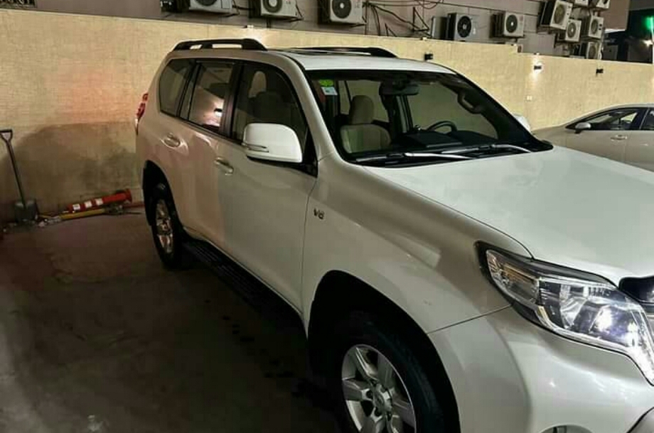 Prado Toyota 2016 Tabuk White 6171888 Car for sale Hatla2ee