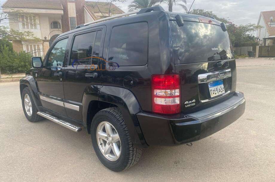 Cherokee Jeep 2012 Sheikh Zayed City Black 6249171 Car for sale