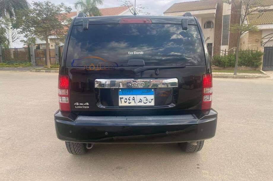 Cherokee Jeep 2012 Sheikh Zayed City Black 6249171 Car for sale