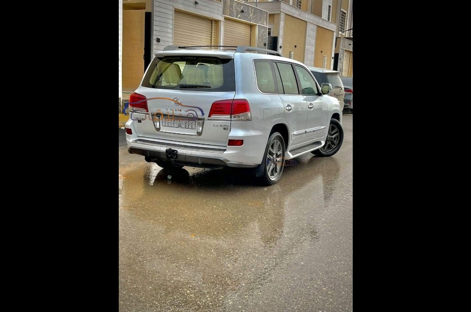LX 570 Lexus 2015 Tabuk White 6255121 Car for sale Hatla2ee