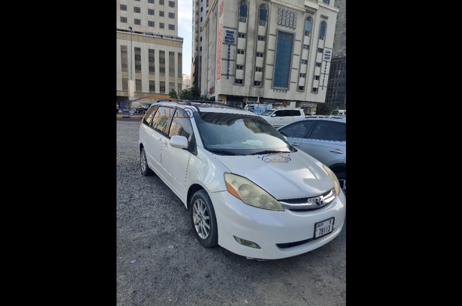 Sienna Toyota 2005 Sharjah White 6267651 - Car For Sale : Hatla2ee