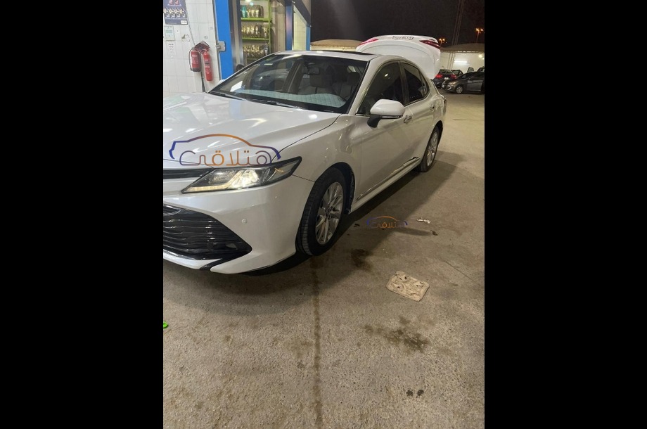 Camry Toyota 2018 Khamis Mushait White 6272115 Car for sale Hatla2ee