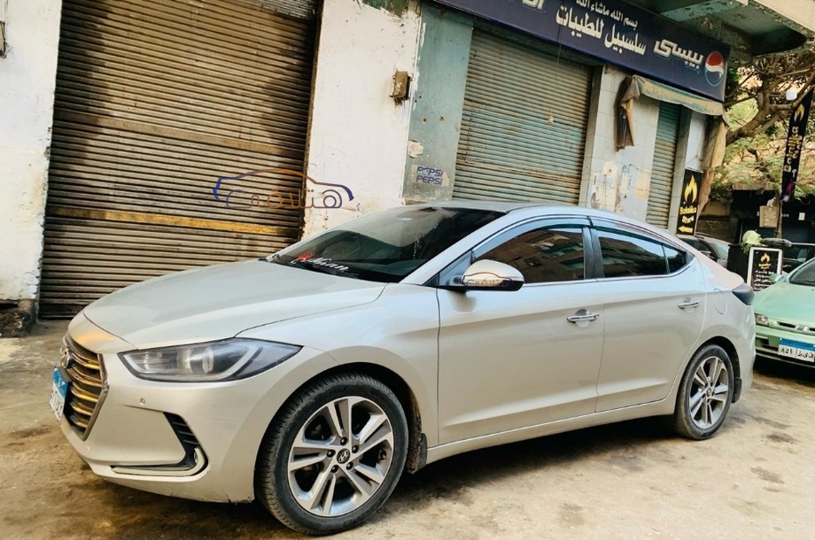Elantra AD Hyundai 2017 Heliopolis Champagne 6291387 - Car for sale ...