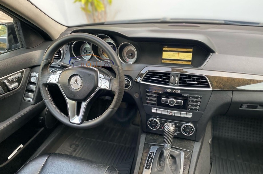 Find Your Perfect Used Mercedes C 250: Browse Photos Now! - q54mtrj