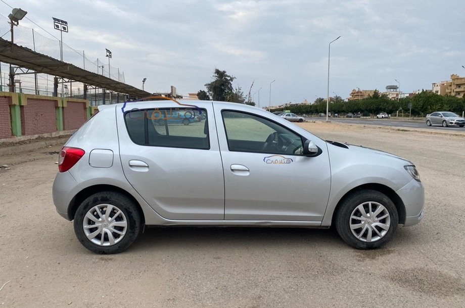 Sandero Renault 2017 10th of Ramadan Silver 6342662 - Car for sale ...