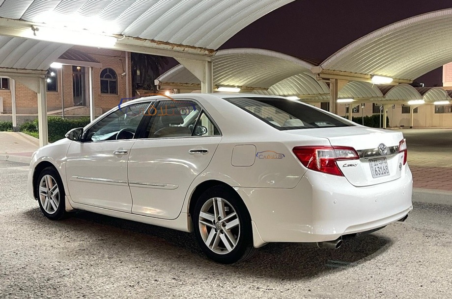 Camry Toyota 2014 Kuwait City White 6354077 - Car for sale : Hatla2ee