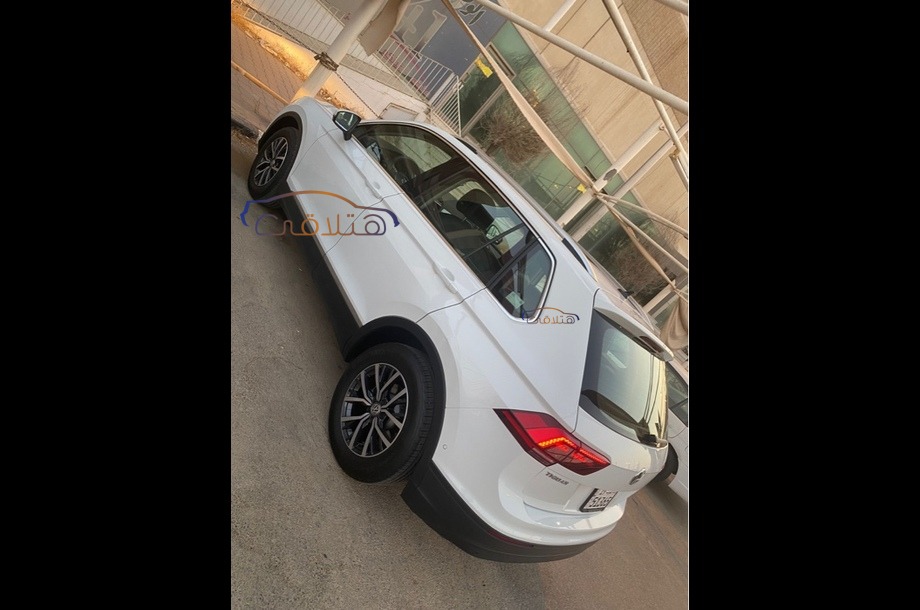 Tiguan Volkswagen 2020 Touhk White 6361324 - Car for sale : Hatla2ee