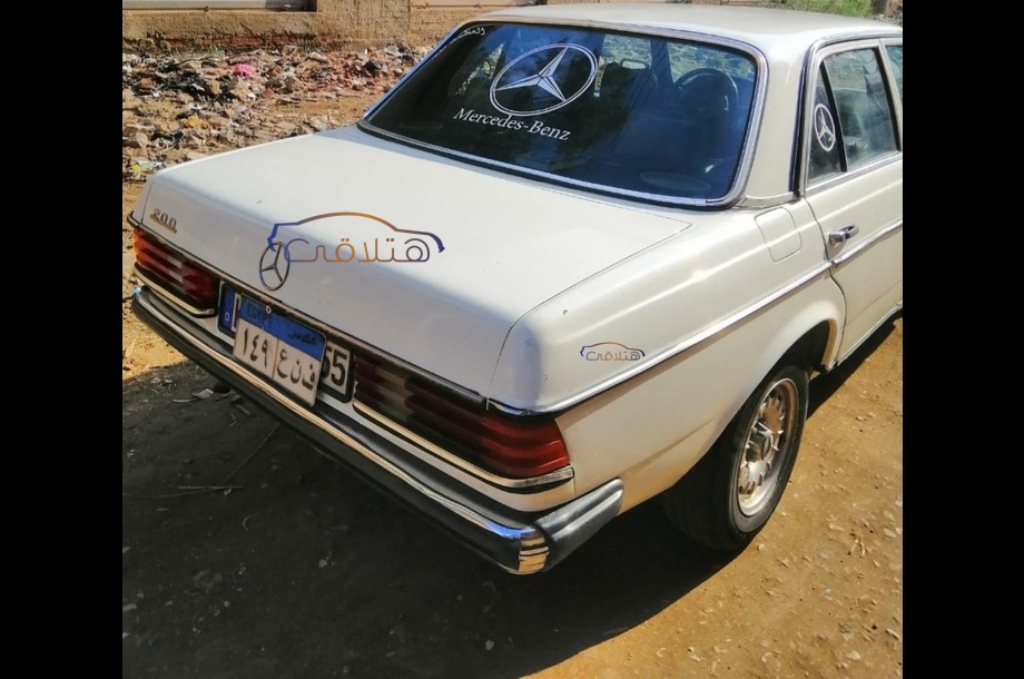 200 Mercedes 1982 Dakahlia White 6373147 - Car for sale : Hatla2ee