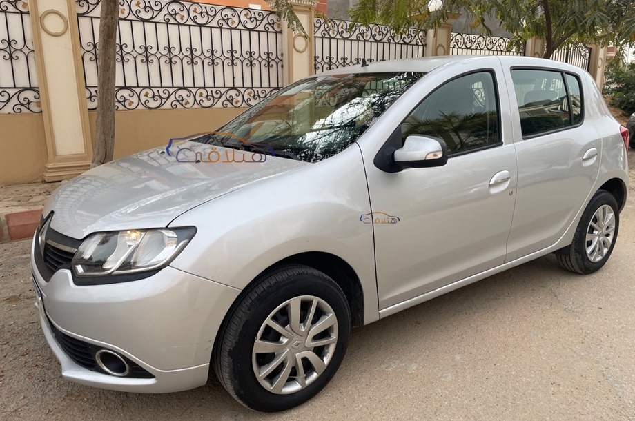 Sandero Renault 2017 Tagamo3 - New Cairo Silver 6373295 - Car for sale ...