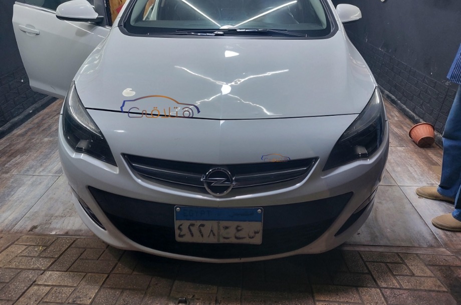 Astra Opel 2019 Alexandria White 6395606 - Car for sale : Hatla2ee