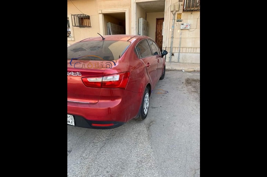 Rio Kia 2015 Jizan Red 6405024 - Car for sale : Hatla2ee