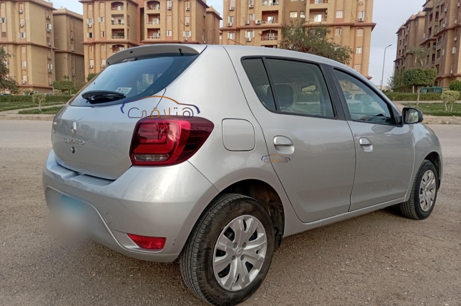 Sandero Renault 2021 Tagamo3 - New Cairo Silver 6411665 - Car for sale ...