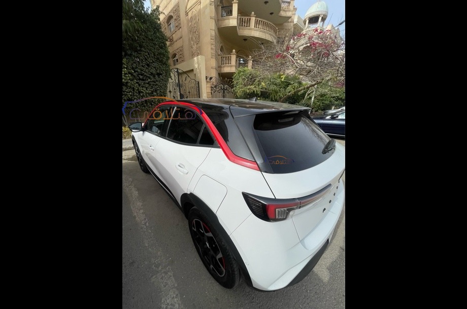 Mokka Opel 2022 Tagamo3 - New Cairo White 6421359 - Car for sale : Hatla2ee