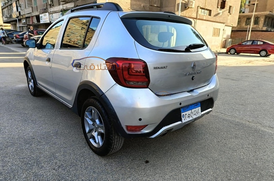 Sandero Step Way Renault 2022 Dokki Silver 6466710 - Car for sale ...