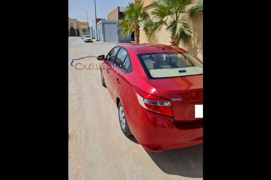 Yaris Toyota 2015 Riyadh Red 6522412 Car for sale Hatla2ee