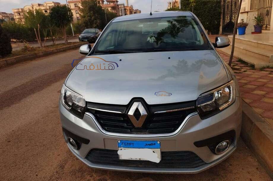 Sandero Renault 2020 6 October Silver 6540465 - Car for sale : Hatla2ee