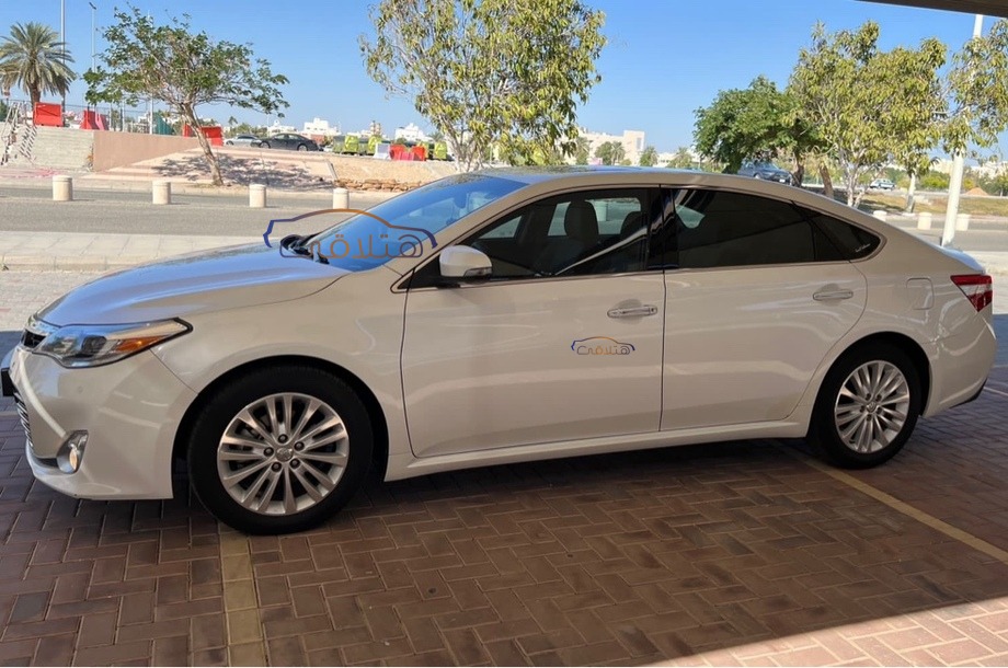 Avalon Toyota 2015 Riyadh White 6548448 - Car for sale : Hatla2ee