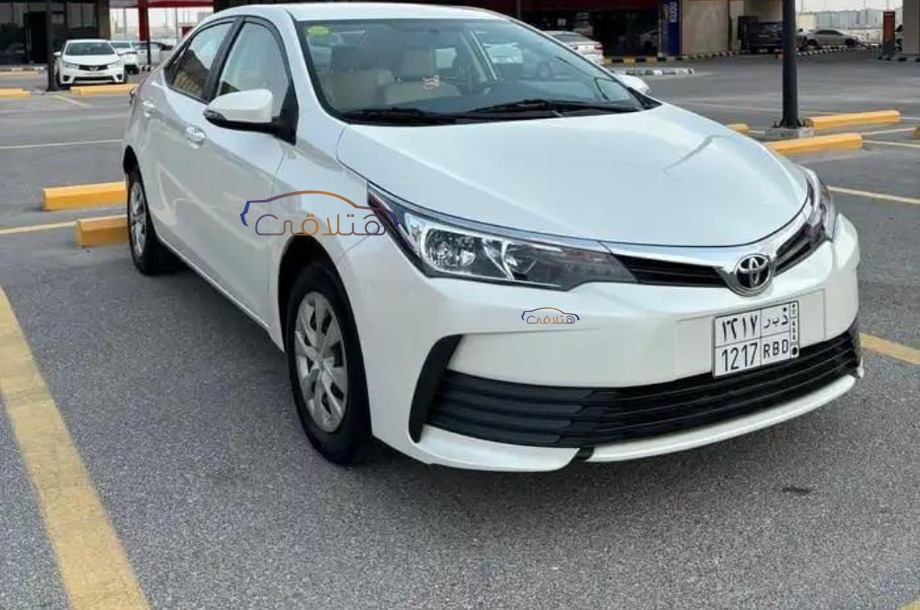 Corolla Toyota 2018 Abha White 6568286 Car for sale Hatla2ee
