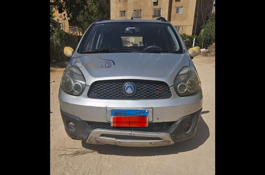 GX2 Geely 2014 Pyramids Gardens Silver 6579918 - Car for sale : Hatla2ee