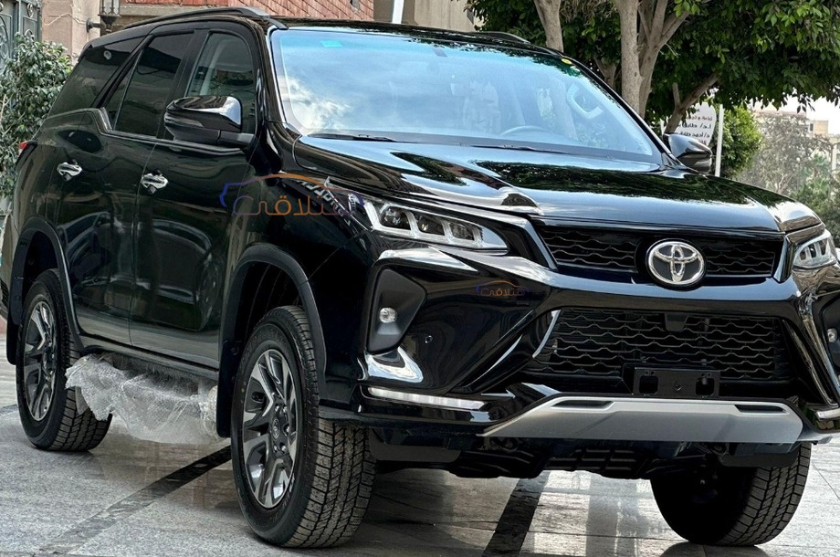 Fortuner Toyota 2025 Cairo Black 6581061 Car for sale Hatla2ee
