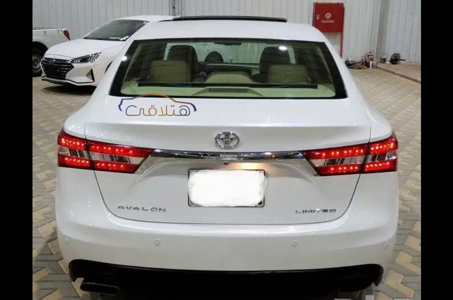 Avalon Toyota 2013 Eastern Province White 6643517 Car for sale Hatla2ee