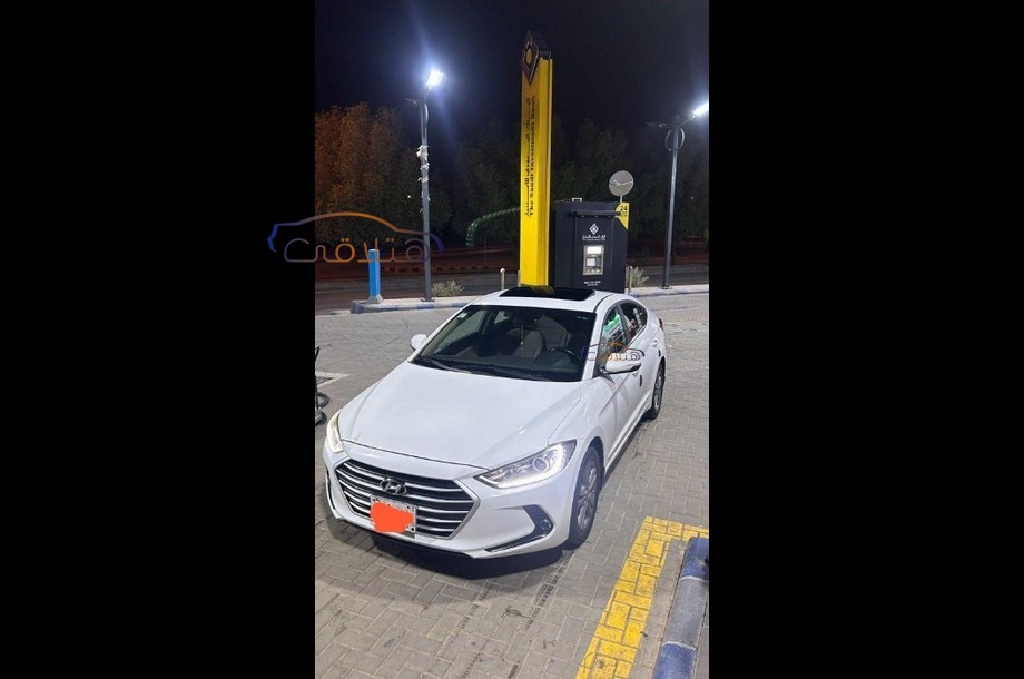 Elantra Hyundai 2017 Jubail White 6655937 Car for sale Hatla2ee