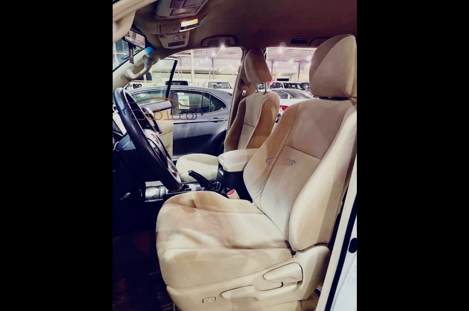 Prado Toyota 2017 Jizan White 6681859 Car for sale Hatla2ee