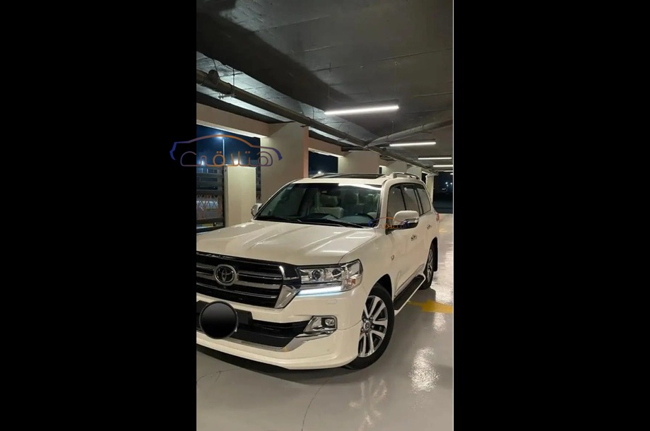 Land Cruiser Toyota 2020 Mecca White 6696391 Car for sale Hatla2ee