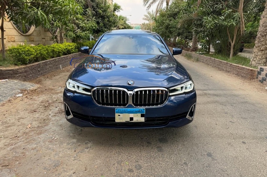 520 BMW 2023 Obour City Dark blue 6710972 - Car for sale : Hatla2ee