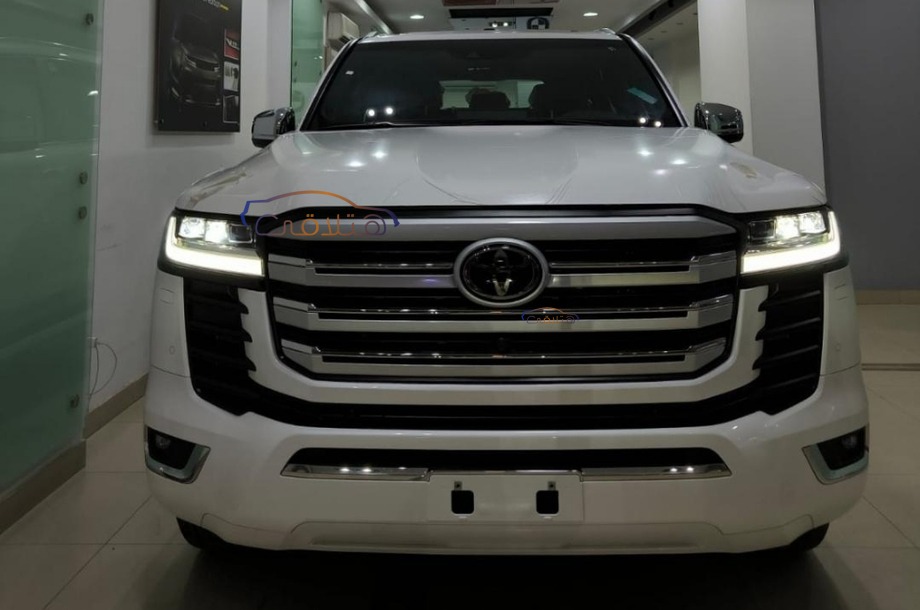 Land Cruiser Toyota 2024 Cairo White 6718373 Car for sale Hatla2ee