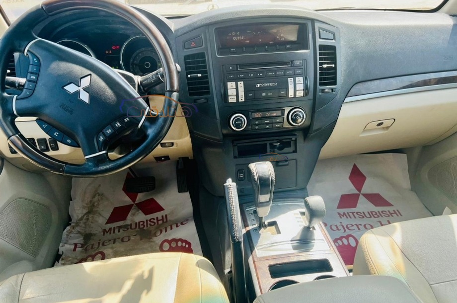 Pajero Mitsubishi 2014 6 October Bronze 6742247 Car for sale Hatla2ee