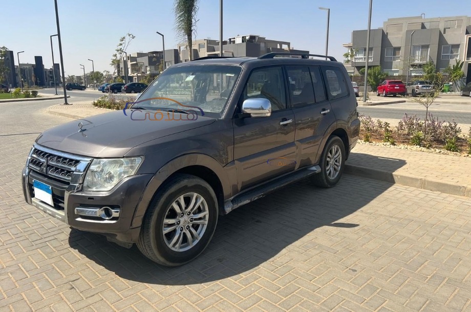 Pajero Mitsubishi 2014 6 October Bronze 6742247 Car for sale Hatla2ee