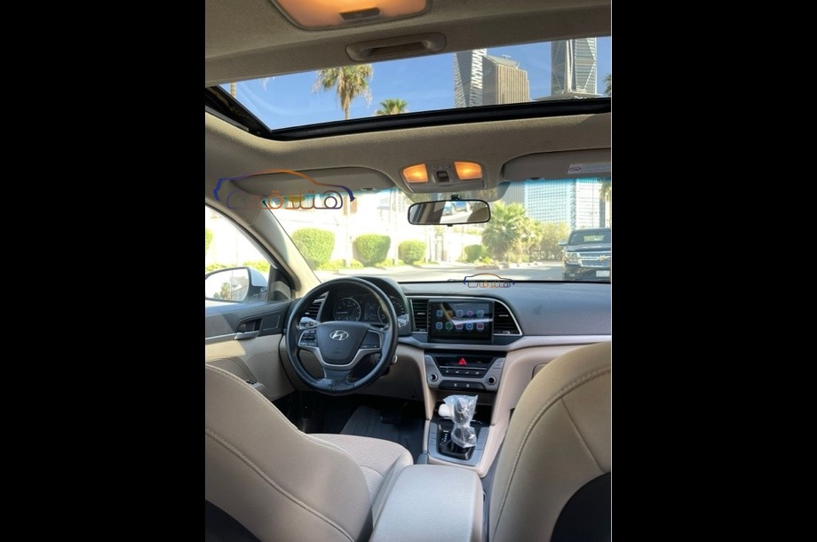 Integra Honda 2017 Dammam White 6752789 Car for sale Hatla2ee