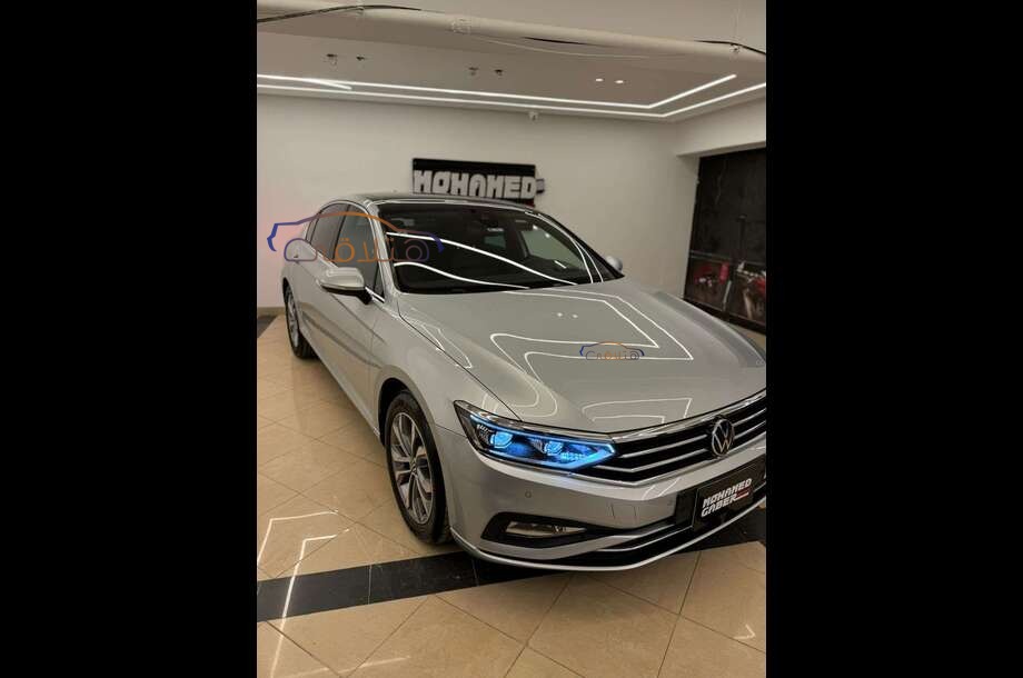 Passat Volkswagen 2022 Heliopolis Silver 6753449 Car for sale Hatla2ee