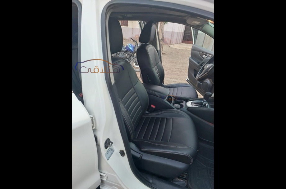 Qashqai Nissan 2017 Qalyubia White 6755720 Car for sale Hatla2ee