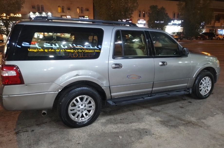 Expedition Ford Riyadh Silver 6756068 Car for sale Hatla2ee