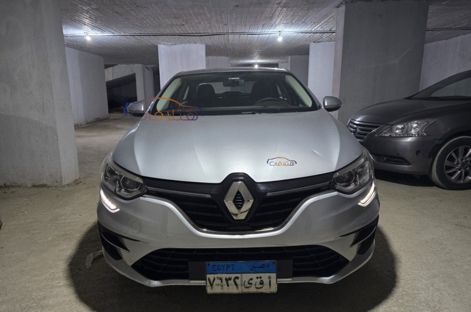 Megane Renault 2022 Maadi Silver 6757118 Car for sale Hatla2ee