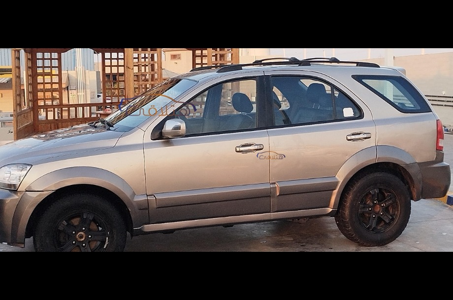 Sorento Kia 2004 Cairo Gold 6757168 Car for sale Hatla2ee