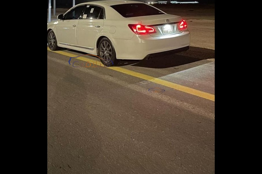 Avalon Toyota 2011 Jeddah White 6758206 Car for sale Hatla2ee