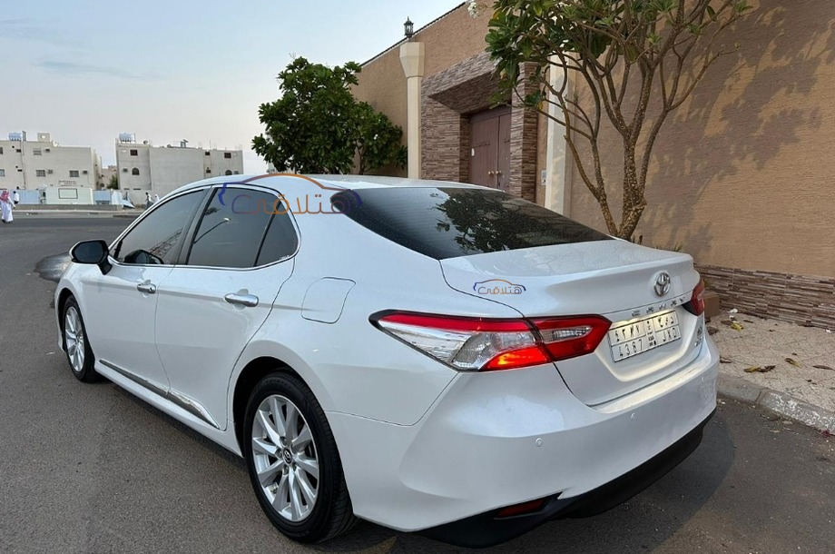 Camry Toyota 2018 Al Khobar White 6759314 Car for sale Hatla2ee
