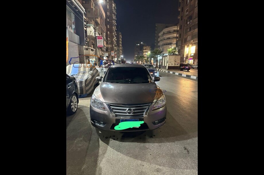 Sentra Nissan 2017 Nasr city Bronze 6761047 Car for sale Hatla2ee