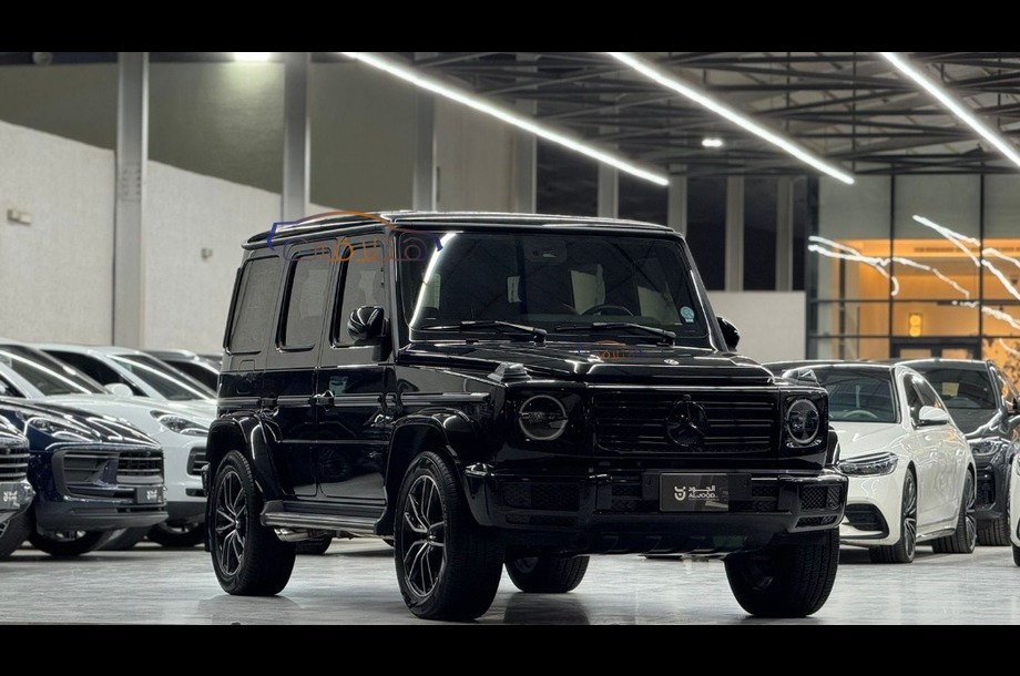 C Class Mercedes 2024 Dubai Black 6761816 Car for sale Hatla2ee